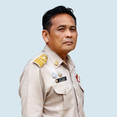 นายวานิช ทานะเวช ผู้อำนวยการโรงเรียน